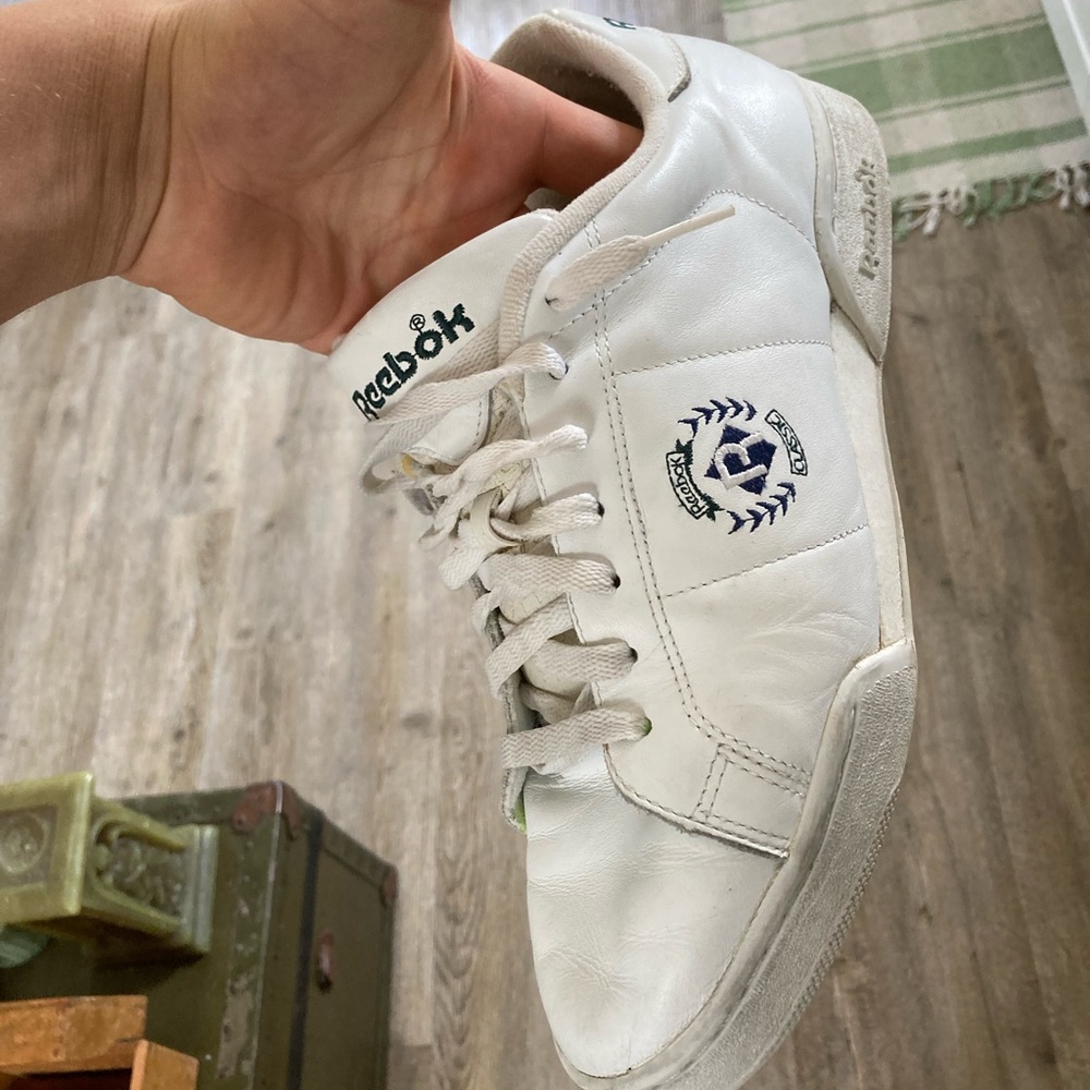 vintage all white reeboks